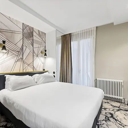Mondial Hotel 3*