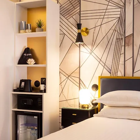 Mondial Hotel 3*