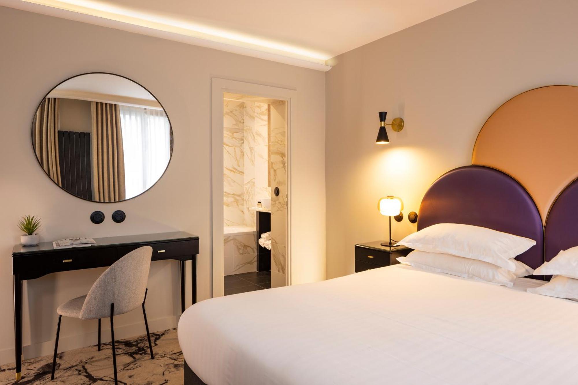 Hotel Mondial Paris